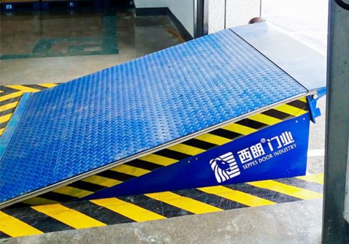 高效赋能物流：西朗卸货平台破解集装箱装卸慢难题