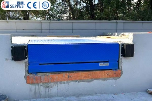 固定式液压登车桥：物流装卸的效率引擎与安全基石