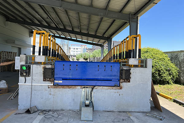 装卸货平台 装卸货平台