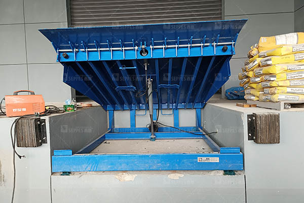 装卸货平台 装卸货平台