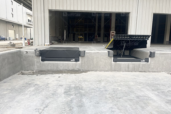 装卸货平台 装卸货平台