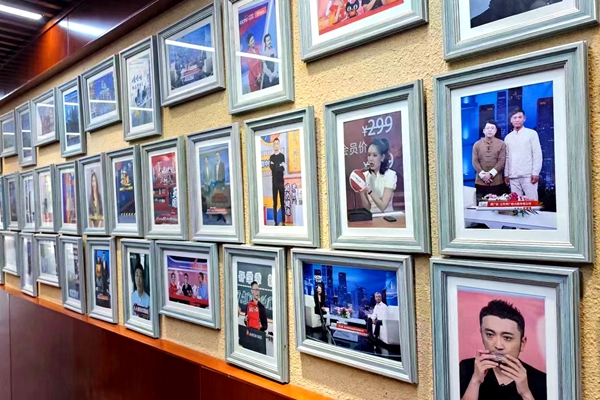 1705650245187278.jpg 299.jpg