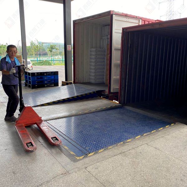 码头出货口电动液压装卸货平台 码头出货口电动液压装卸货平台