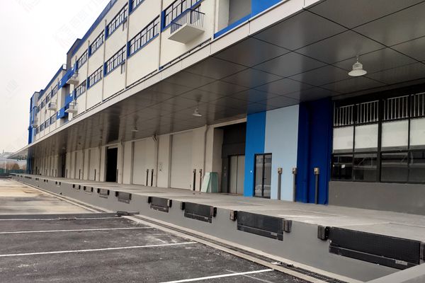 dock leveler dock leveler