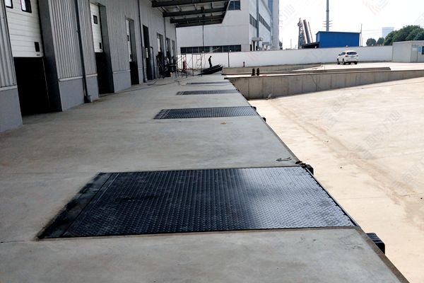 货柜卸货平台 货柜卸货平台