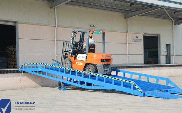 集装箱卸货平台 集装箱卸货平台